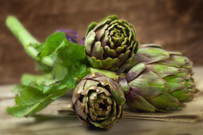 El apio, las alcachofas y el orégano contienen apigenina y luteolina, flavonoides que matan las células cancerosas pancreáticas humanas. Crédito: © Marzia Giacobbe / Fotolia