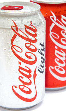 Si tomas refresco ligero adelgazarás más rápido... ¿o no?